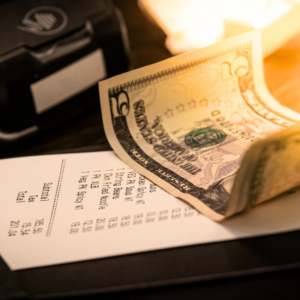 leaving a tip at a restaurant